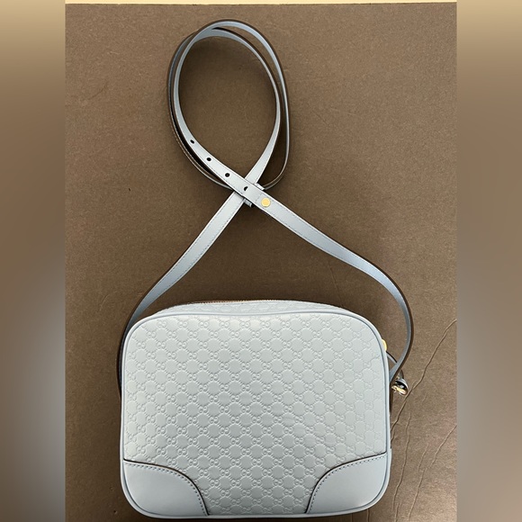 Gucci Microguccissima Bree Crossbody - Picture 7 of 16